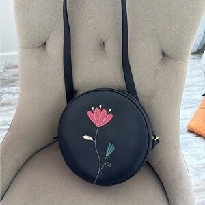 Portland Circle Crossbody